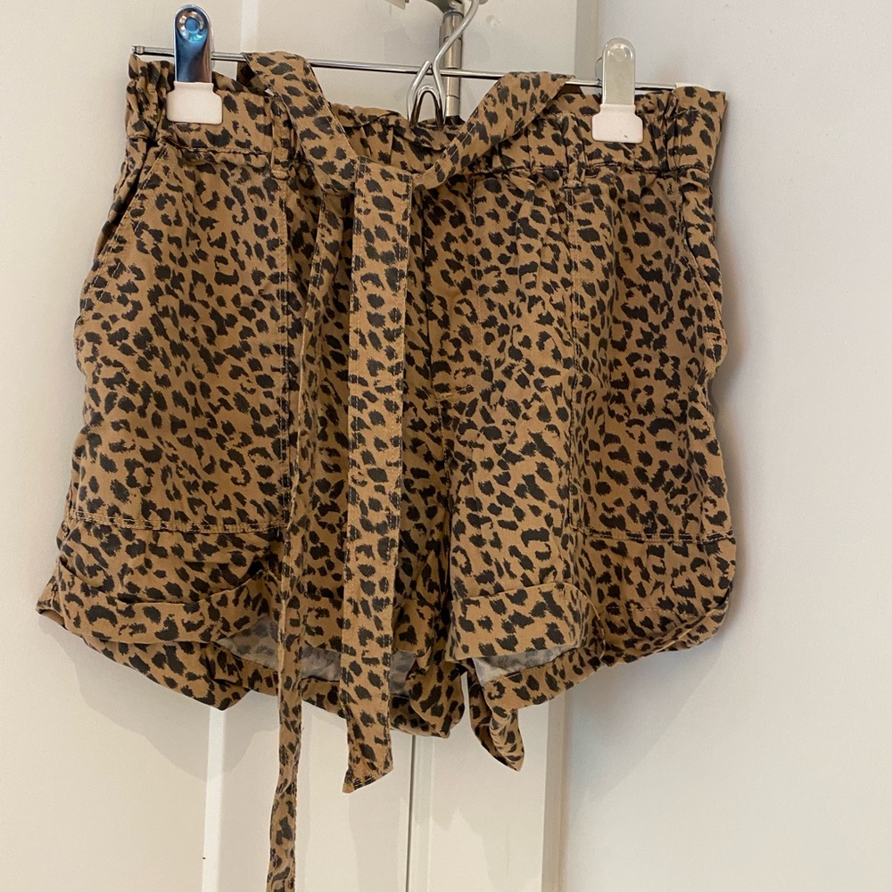 Leopard print, aerie, medium size shorts
